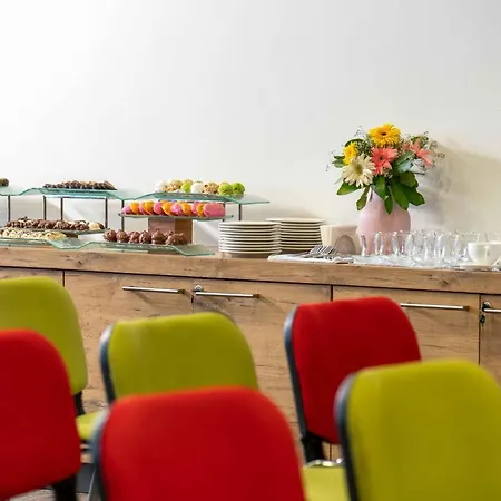 Szálloda Ibis Airport 3*