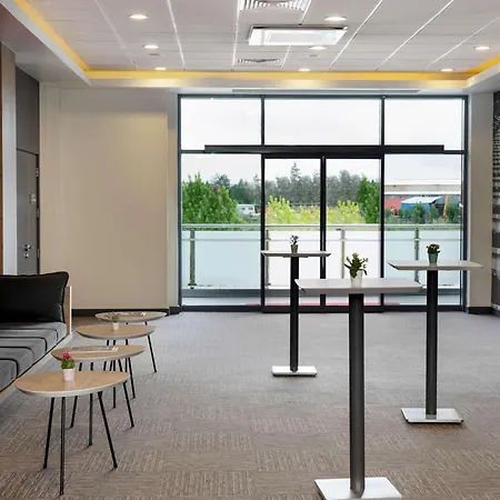 Ibis Airport 3*