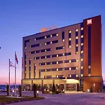Hotel Ibis Airport 3*