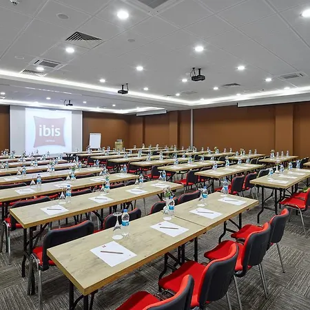 Ibis Airport Hotel 3*