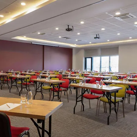 Hotel Ibis Airport