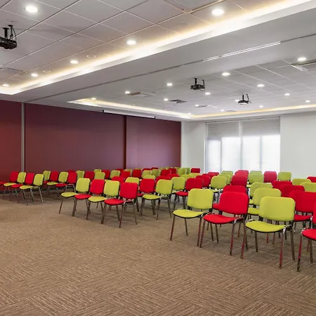 Ibis Airport Hotel 3*