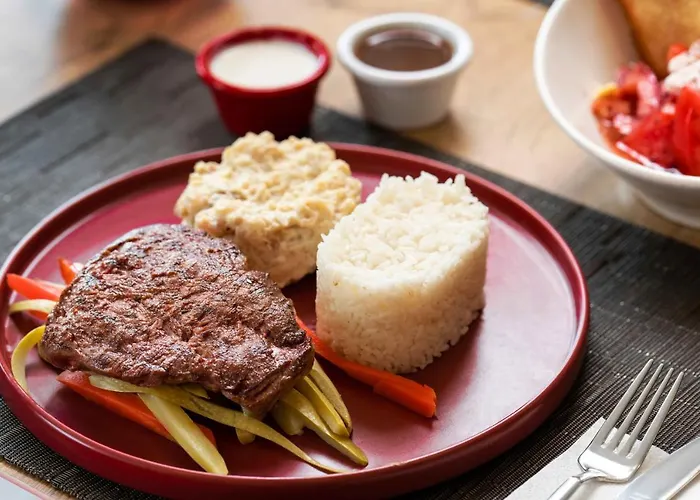 Отель Ibis Airport 3*